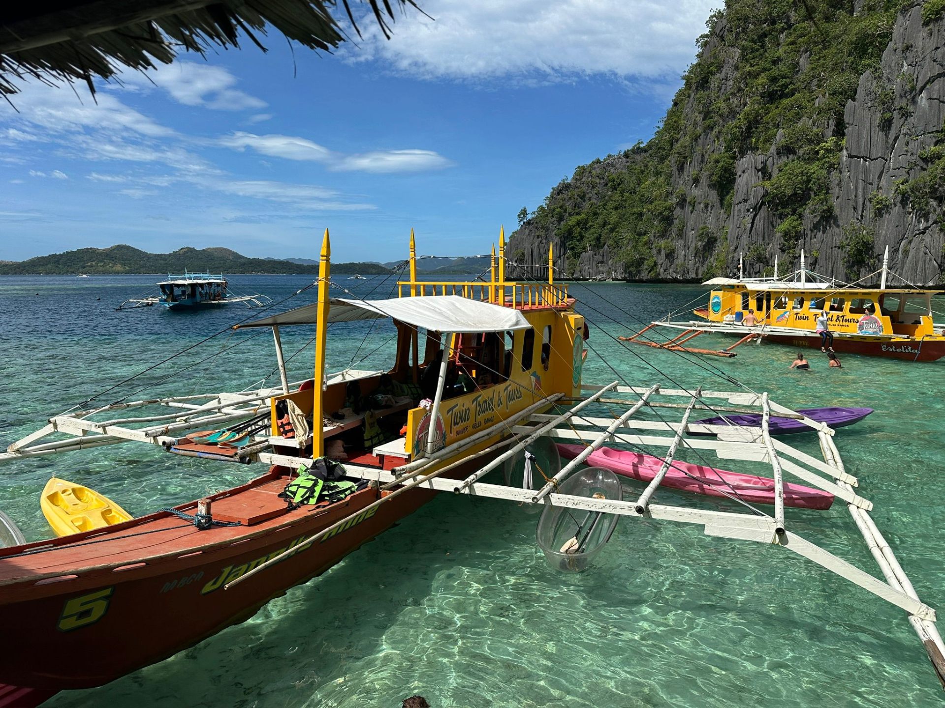 Bangki i kajaki w Coron
