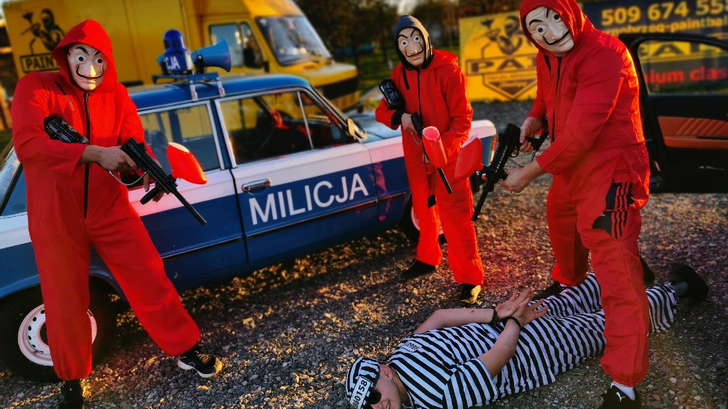 Sad i altana w pełnej zieleni